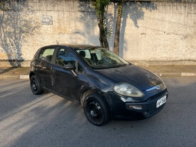 Fiat Punto Attractive 1.4 Fire Flex 8V 5P 2013