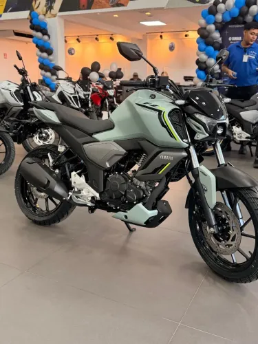 FAZER FZ 15 2027 DISPONIVEL / Financiamos com entrada ZERO / CARTÃO ATÉ 21 X