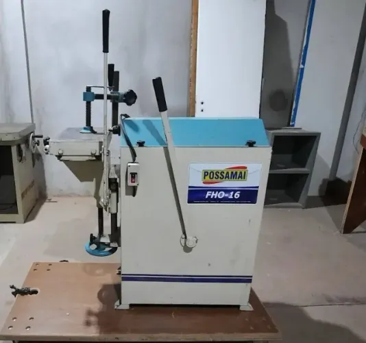 Furadeira Horizontal Possamai FHO-16 - Pouco tempo de uso.