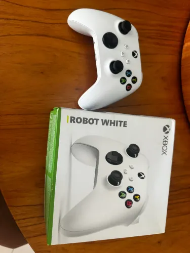 Controle XBox branco novinho