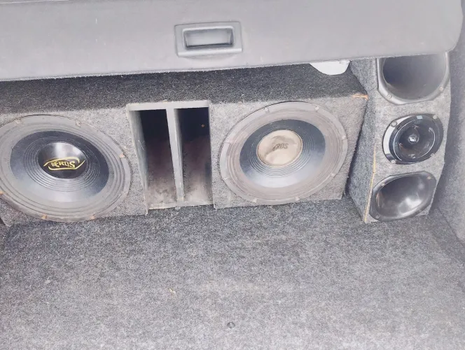 Som automotivo