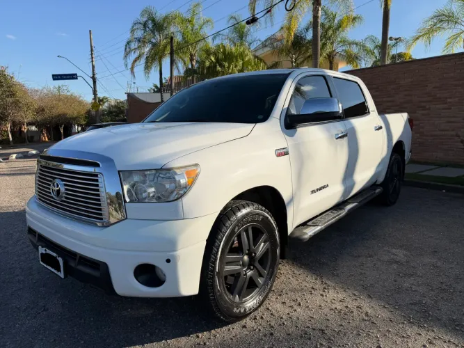 Toyota Tundra Limited 2011