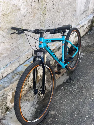 Tenho bicicleta aro 29 pra vender aceito proposta