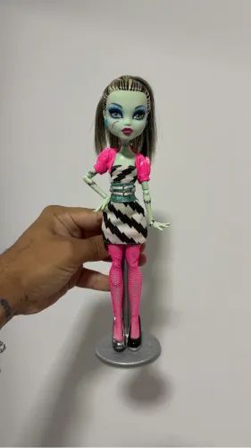 Monster High Frankie Dawm of the dance