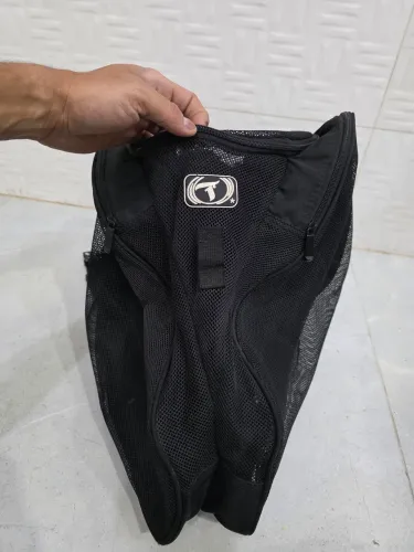 Mochila Porta-Patins Traxart Esportiva - Em Rede Respirável - Preta