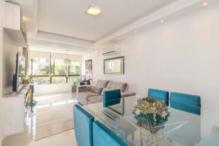Apartamento mobiliado para alugar no Petrópolis em Porto Alegre.