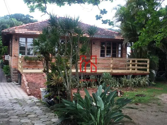 Pousada com 10 dormitórios à venda, 500 m² por R$ 7.420.000,00 - Sambaqui - Florianópolis/