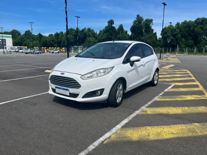 Ford Fiesta 1.6 16V Flex Aut. 5P 2014