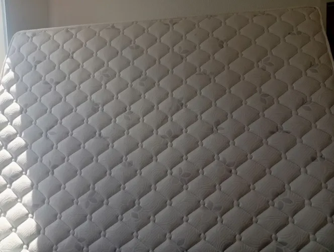 Vendo cama nova 