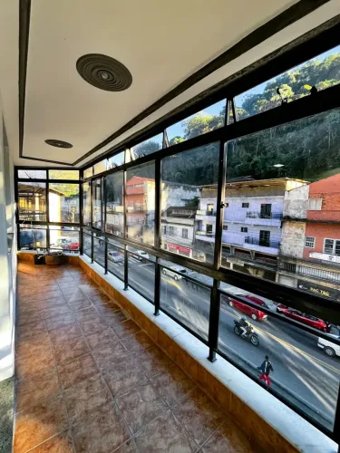 Aluga - se apartamento. Bairro Retiro