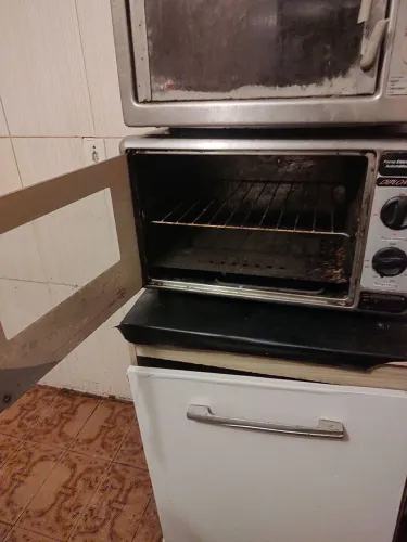 vende um forno industrial funcionando perfeitamente potente retirar no parque América