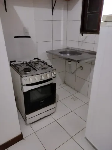Mini-Apt 07 centro Itapuã, água e Luz incluída térreo - R$ 1.100,00