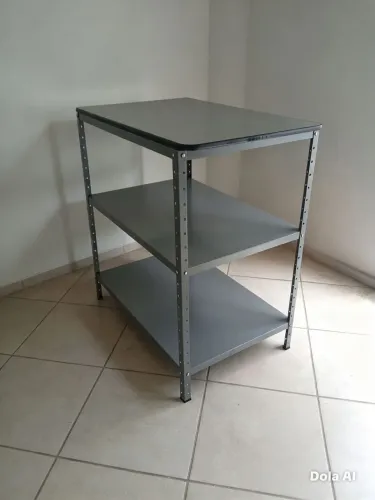 Estante de ferro