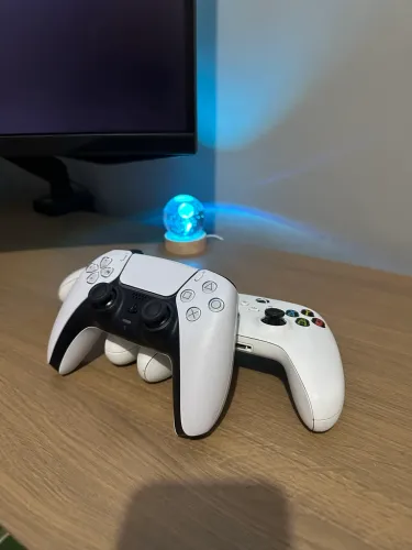 CONTROLE PS5 (dualsense) usado brinde 2 controles de xbox series