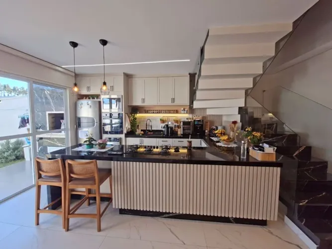 Sobrado com 3 dormitórios à venda, 150 m² por R$ 1.200.000,00 - Cancelli - Cascavel/PR
