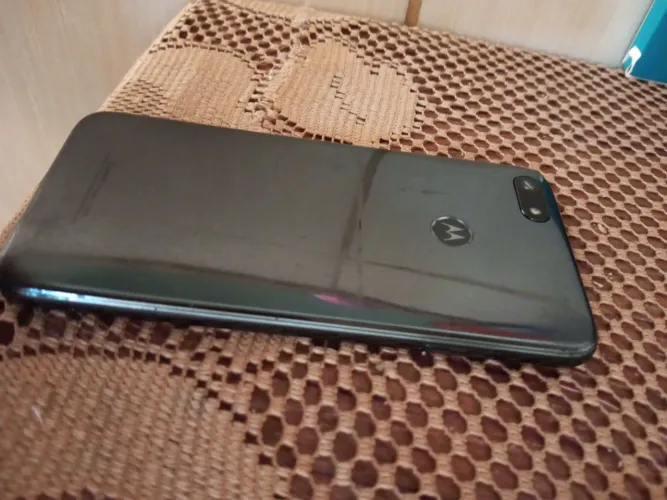 Moto e 6