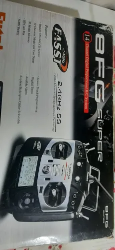 Radio futaba t8fg  novo sem receptor