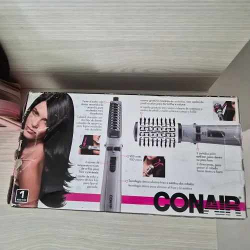 Escova giratória Conair R$ 160