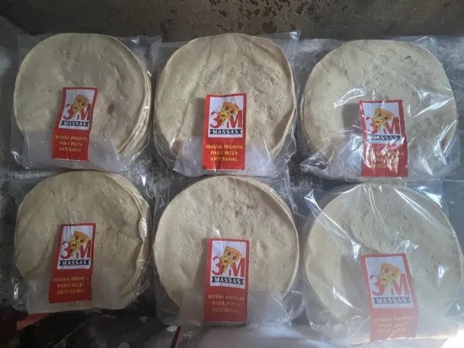 Massa de pizza pré assadas