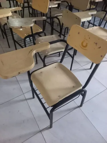 Cadeiras escolares (Unitário)