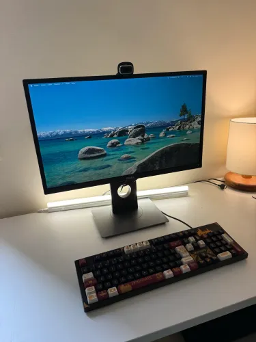Monitor Dell 23 Polegadas P2317H - Ajuste de Altura e Giro