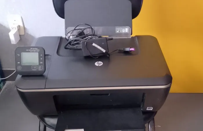 Vendo Impressora HP Deskjet Ink Advantage 3516 (usada) em perfeito estado