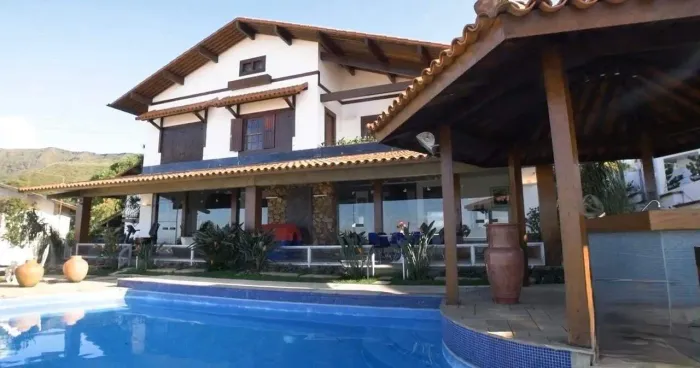 Casa para venda com 6 quartos no Mangabeiras ( Oportunidade )