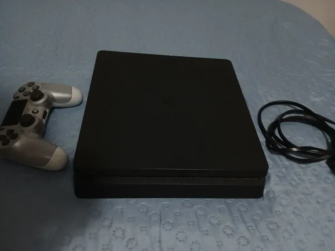 Playstation 4 (Se preferir sem HD, abaixo o preço)
