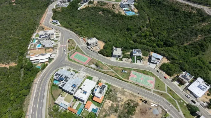 Lote de 730 m² à venda no Condomínio Green Park  Alto Padrão, Lazer Completo e Segurança 2