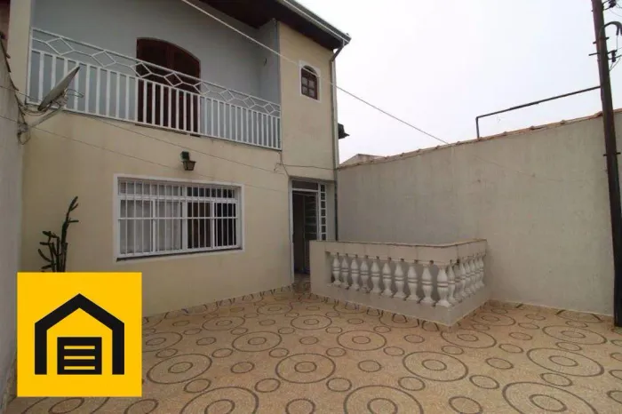 Sobrado com 3 dormitórios para alugar por R$ 2.500,00/mês - Jardim Ipê - Mauá/SP