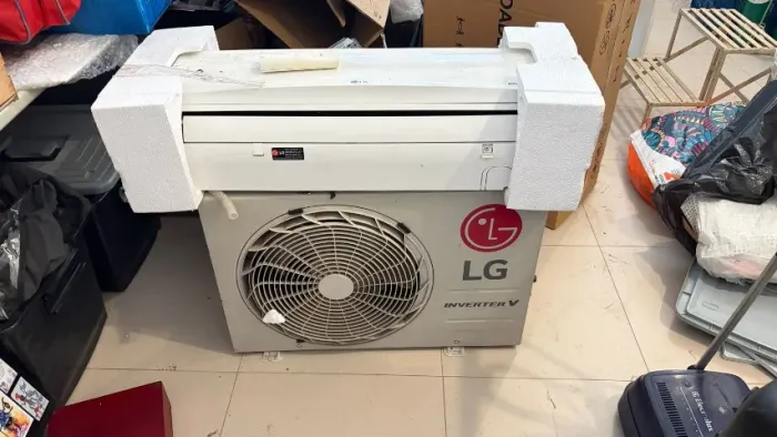 AR CONDICIONADO LG INVERTER 9000 BTUS