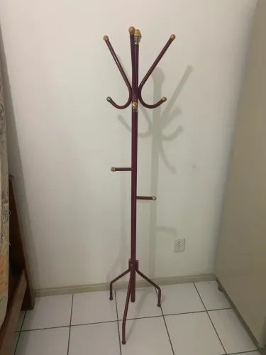 Cabideiro de chão