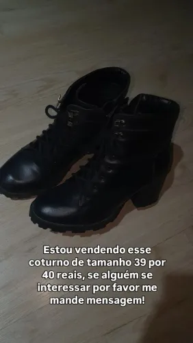 Coturno preto tamanho 38 usado em bom estado