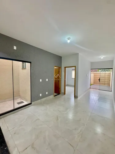 Casa à venda em Goiânia, Residencial Orlando Morais, com 2 quartos, com 70 m²