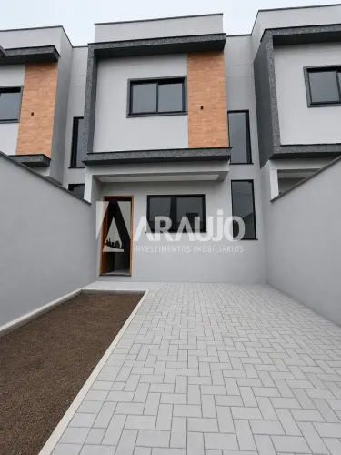 Sobrado com 2 suítes no bairro Gravatá Navegantes
