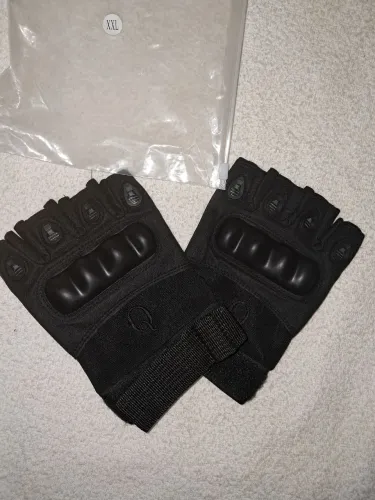 Luva de motoqueiro resistente nova