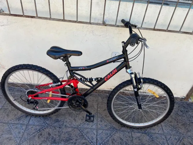 Bicicleta aro 24 infantil Caloi quadro Full suspension 21 marchas com suspensão dupla!!