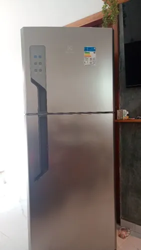 Geladeira Electrolux Frost Free semi nova 518 litros 