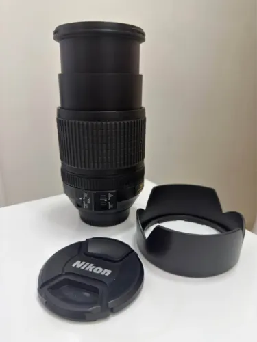 Vendo Lente Nikon - AF-S DX NIKKOR 18-140mm f/3.5-5.6G ED VR