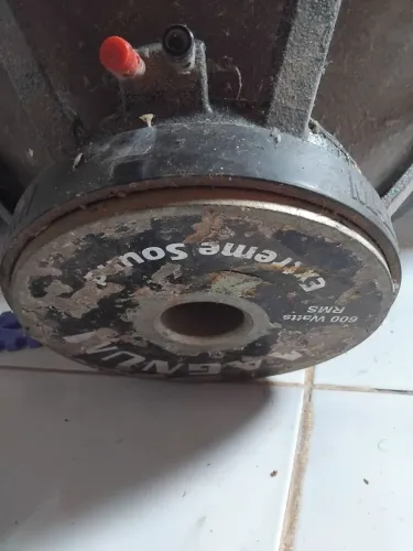 Alto-falante de  18 