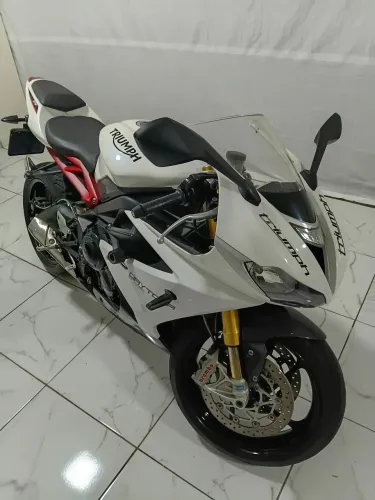 Tryumph daytona 675R
