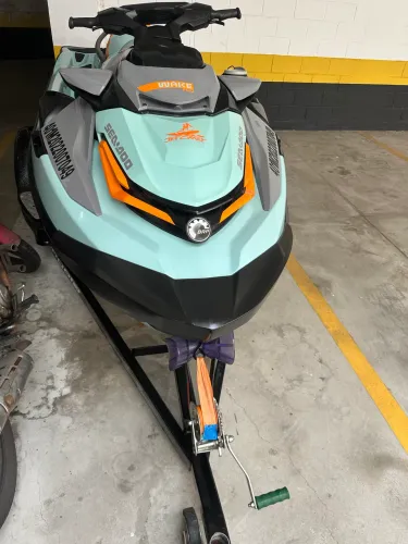 Jet ski wake pro 230  2022+carreta Angola 2024 100 horas 