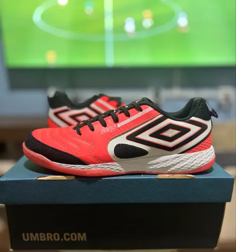 Umbro Pro 5 Bump