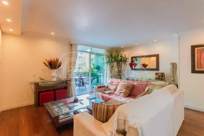 Apartamento - Padrão / Residencial / Tijuca