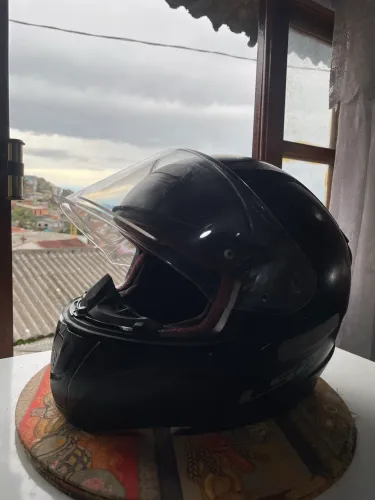 Capacete ls2 tamanho 56, quero 460 vem com uma proposta boa