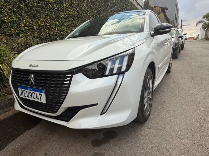 Peugeot 208 Griffe 1.6 Flex 16V 5P Aut. 2022