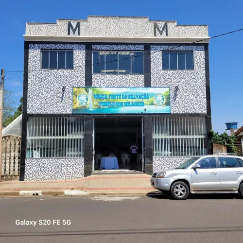 Prédio comercial na Av Ester (centro), Cosmópolis-SP.