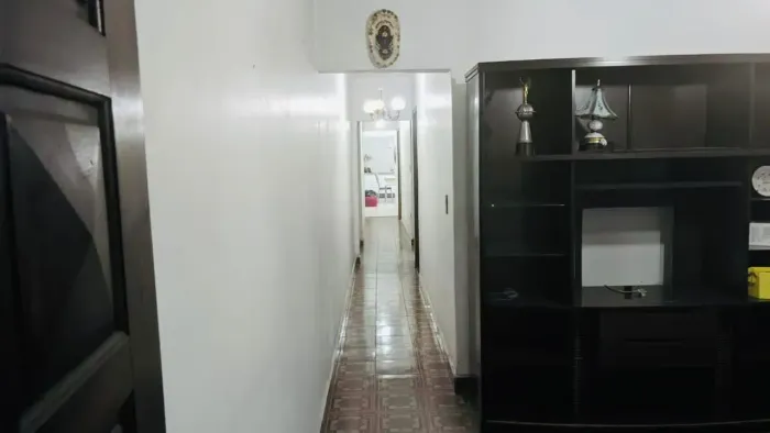 Casa para venda possui 105 metros quadrados com 2 quartos