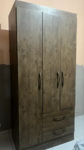 Vendo guarda-roupa solteiro