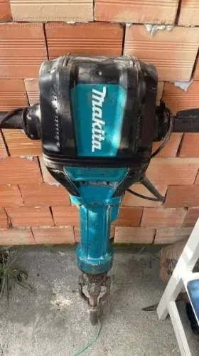 ROMPEDOR MAKITA 30KG - PRONTO PARA USO